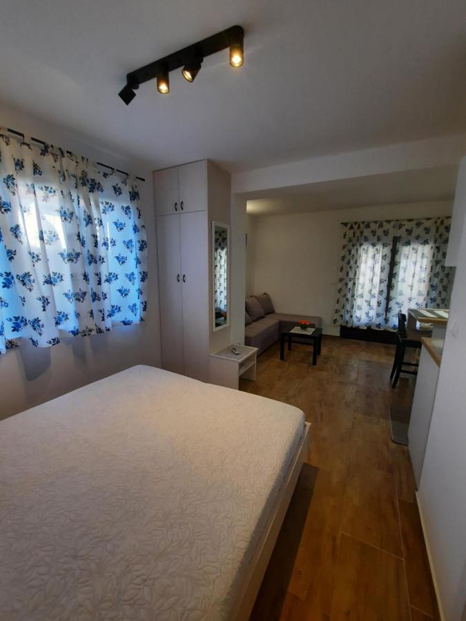 Manda Ljubetic Apartment Sutivan Exterior photo
